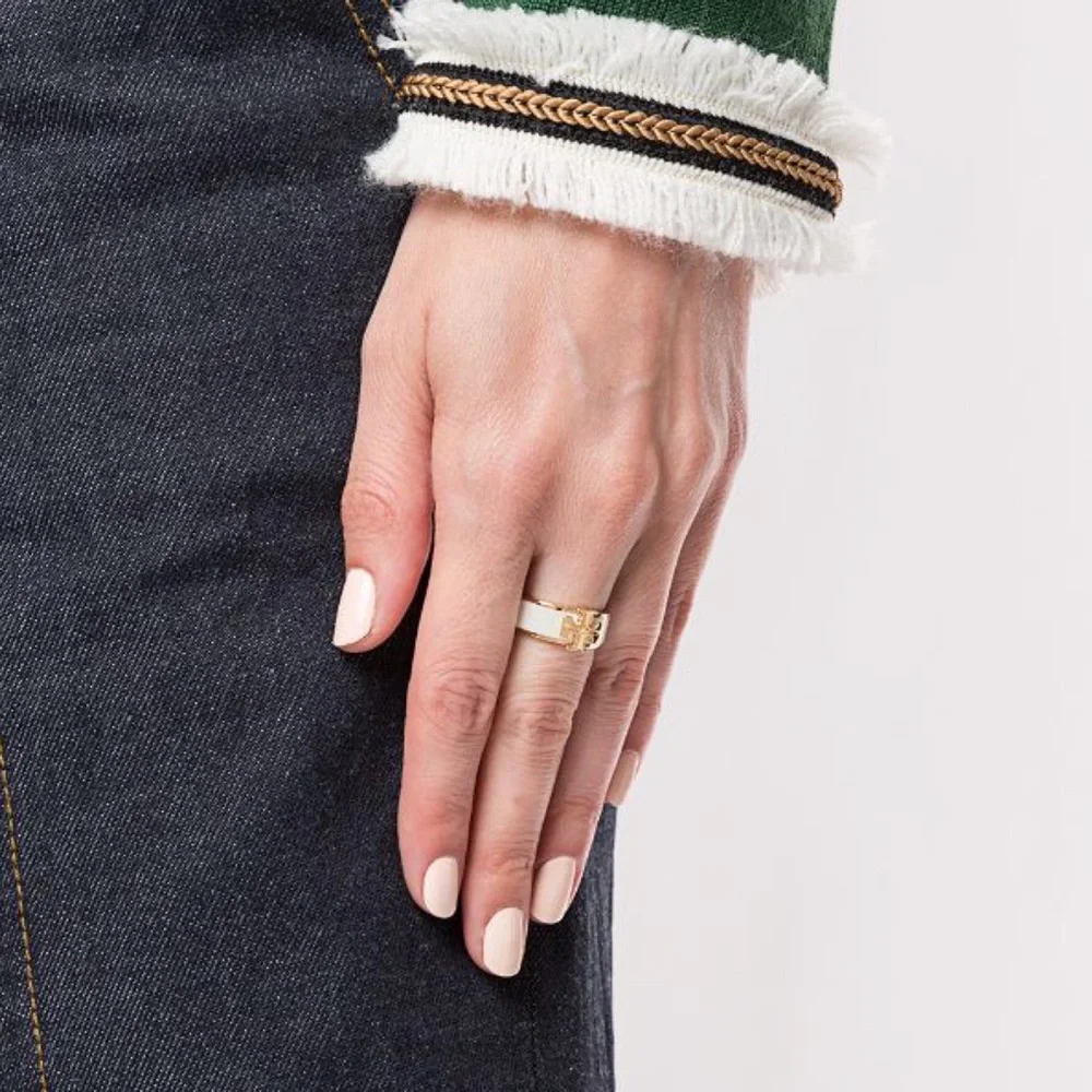 Tory Burch bring rich